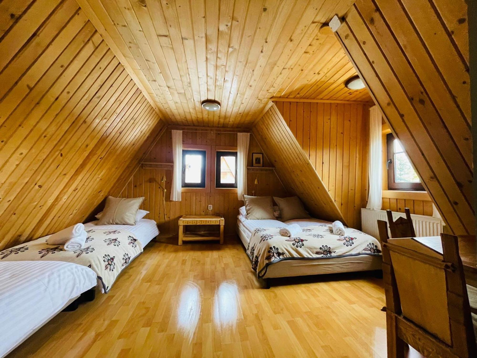Lobrotno Gazdzina - Goralska Chalupa Na Wylacznosc บุโควินา ทัตซานสกา ภายนอก รูปภาพ