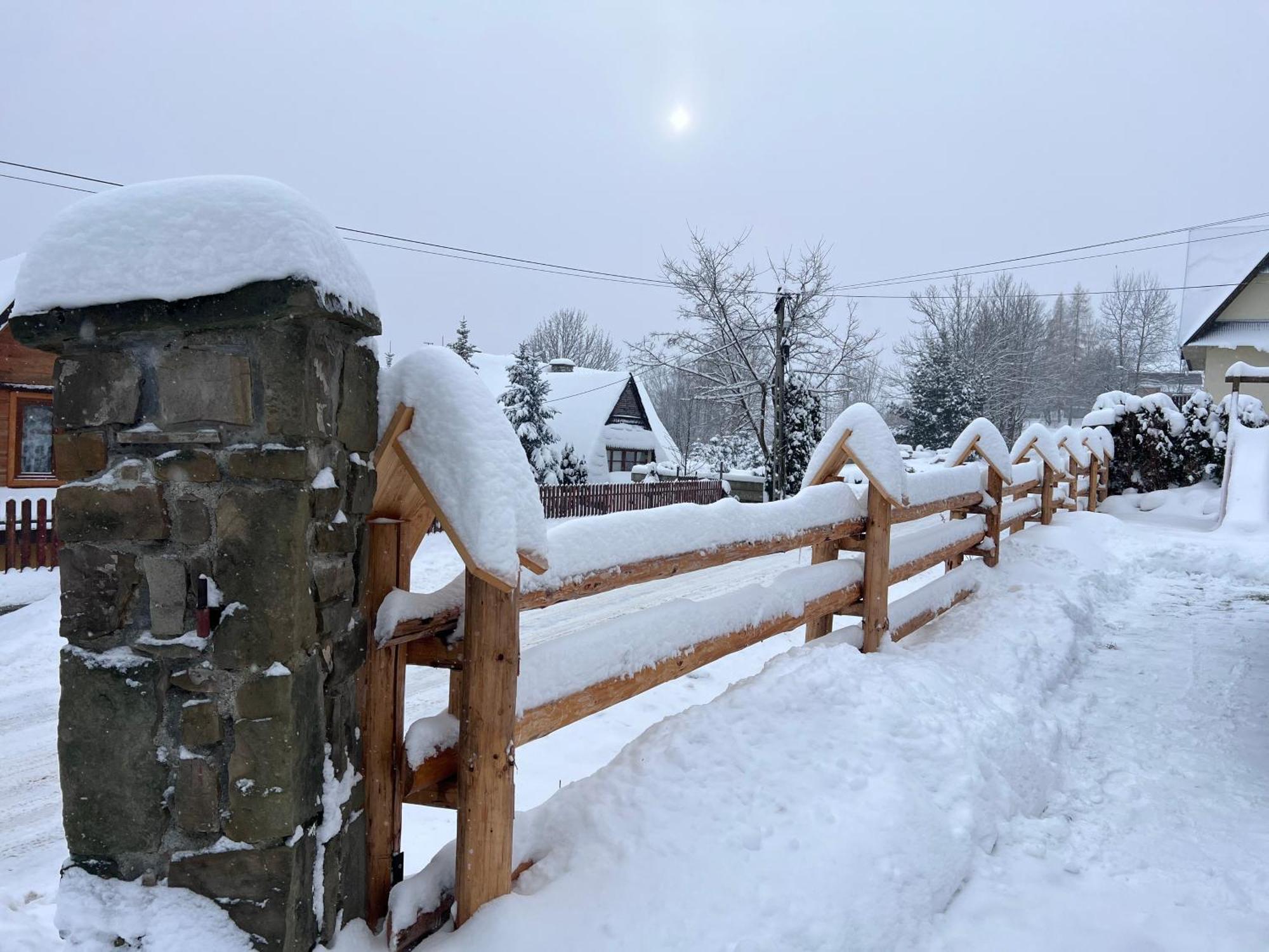 Lobrotno Gazdzina - Goralska Chalupa Na Wylacznosc บุโควินา ทัตซานสกา ภายนอก รูปภาพ